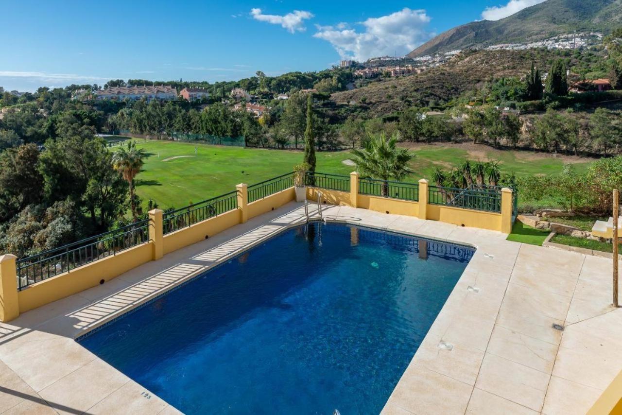 Fabulous Golf Front Apartment With Pool And Seaview Benalmádena Extérieur photo